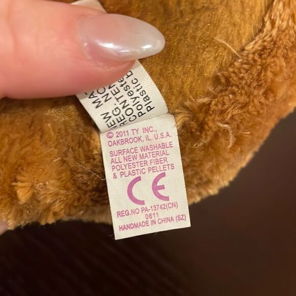 Ty Beanie Ballz 2011 Hoofer the Round Reindeer Excellent Condition NWT 5” - Picture 10 of 10